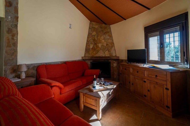 Interior de uno de los chozos.