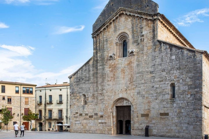 sant pere exterior besalu