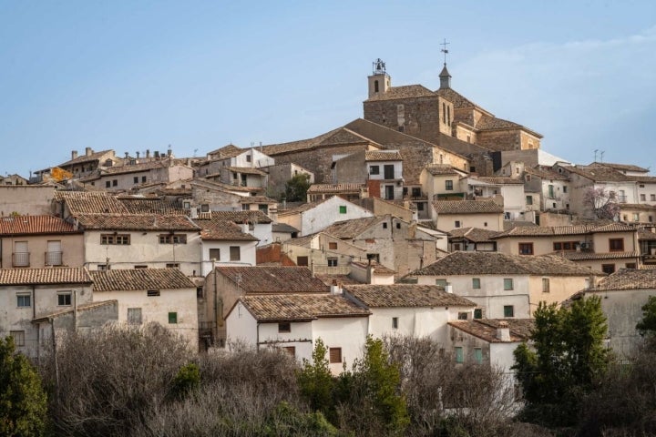 La colegiata de la santa domina la panorámica de Pastrana.