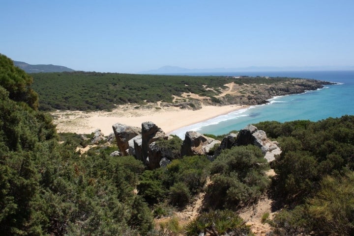 Una cala de aguas cristalinas escondida en los umbrales del Estrecho. Foto: Douglas Hamilton.