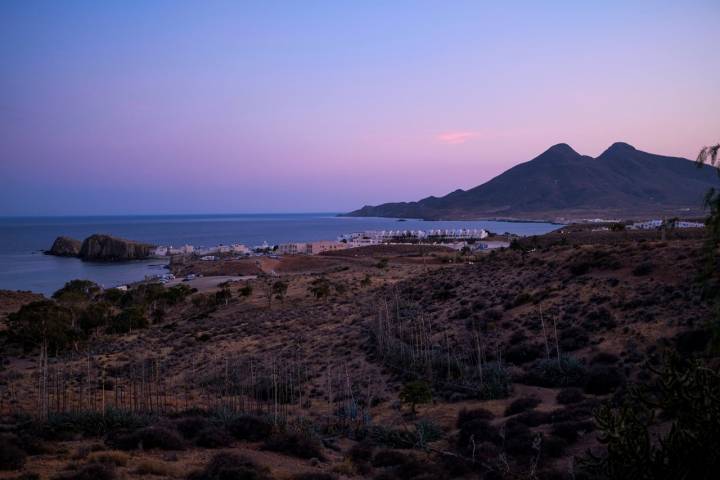 Playas de cine en Almería anochecer Isleta del Moro