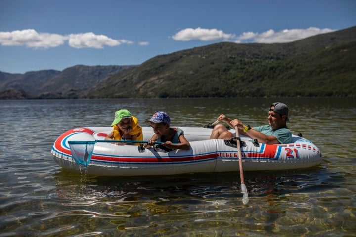 Barca hinchable Lago Sanabria