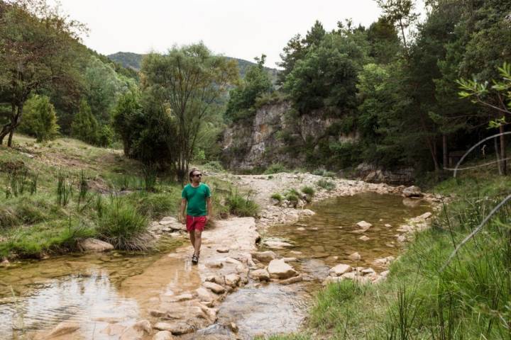 Piscinas naturales río Arba de Luesia: camino río arriba