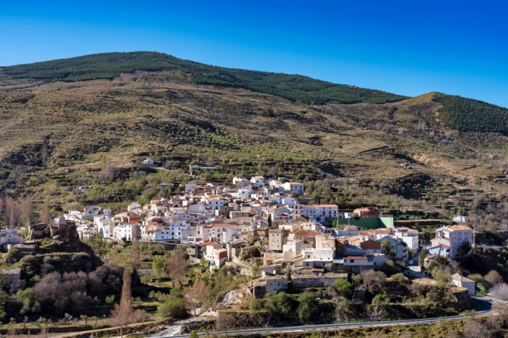 Bacares está situado en plena Sierra de Los Filabres.