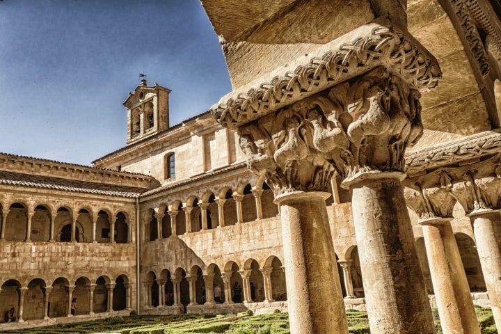 Santo Domingo de Silos: la joya del Románico.