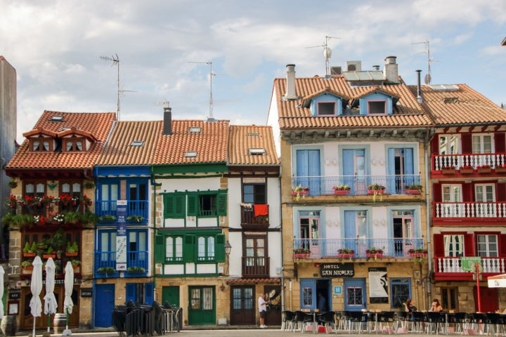 El pintoresco Barrio de La Marina en Hondarribia.