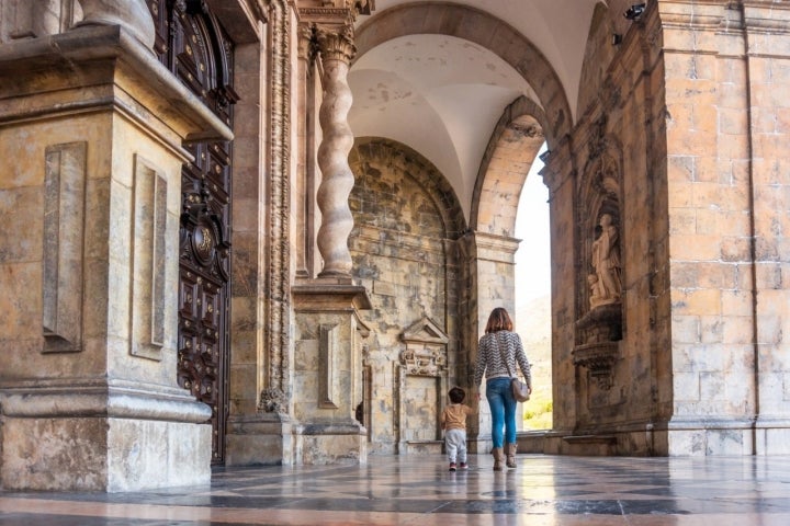 En Azpeitina es visita esencial el Santuario de Loyola.