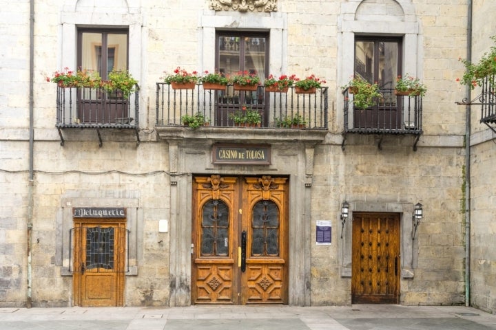 La fachada del Casino de Tolosa.