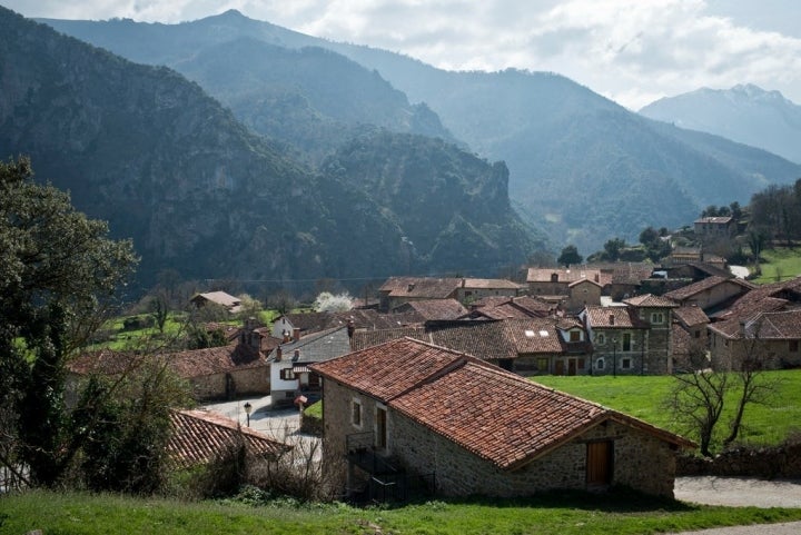 Vista sobre Mogrovejo, el pueblo de Pedro en la ficción. Foto: Sofía Moro