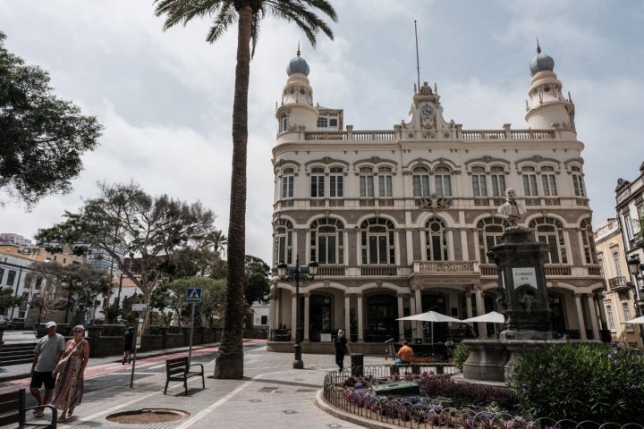 El Gabinete Literario, uno de los edificios más representativos del modernismo.