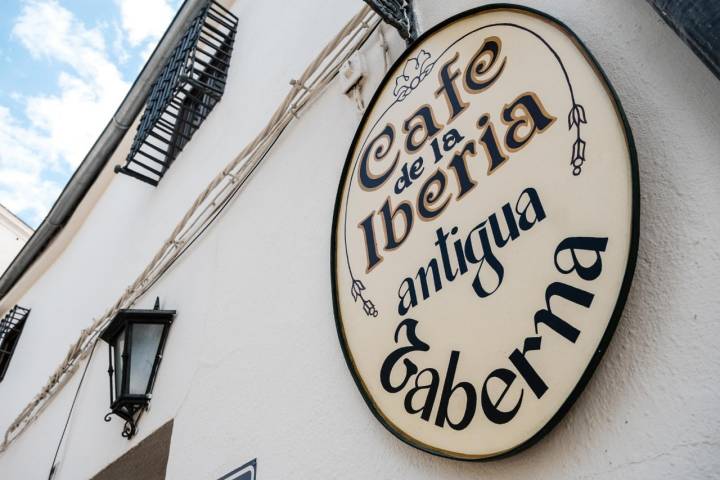 Fachada de Cafe de la Iberia