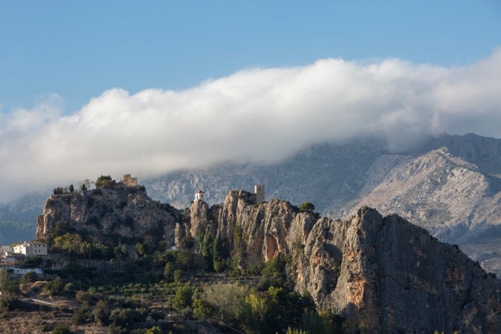 Ruta por Guadalest apertura pueblo