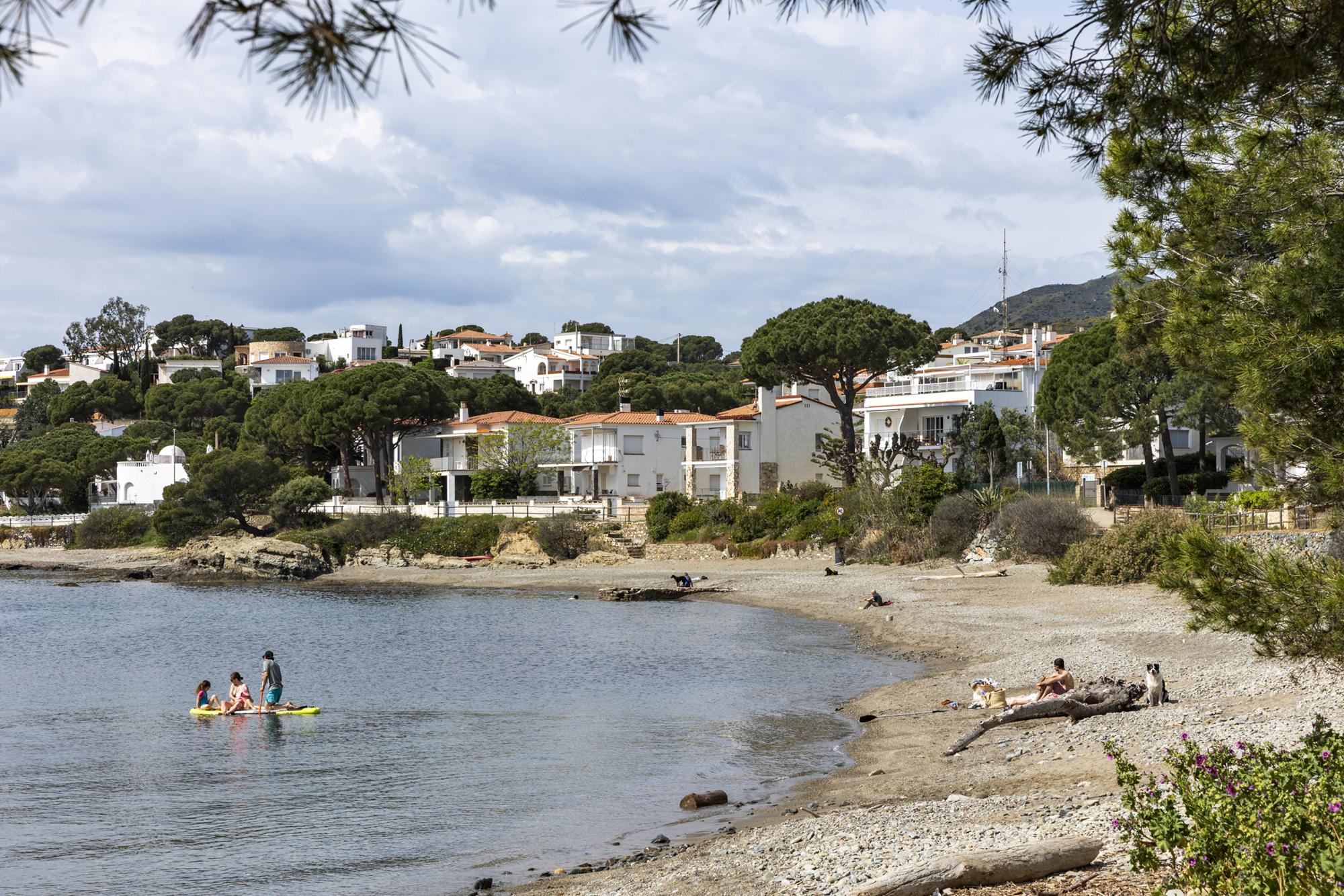 qu-ver-y-hacer-en-llan-costa-brava-girona-gu-a-repsol