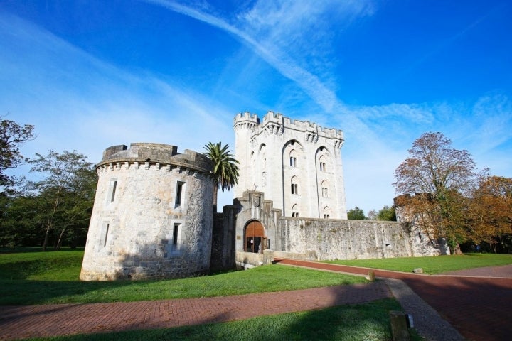 El Castillo de Arteaga, convertido hoy en lujoso hotel, es el único Relais & Chateaux en Euskadi.