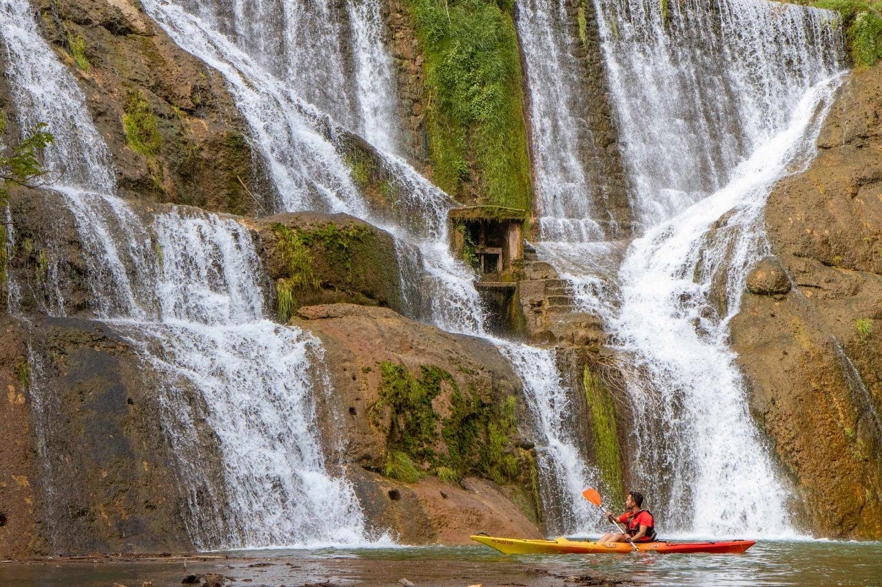 La revolución sostenible se gesta entre maizales y un embalse