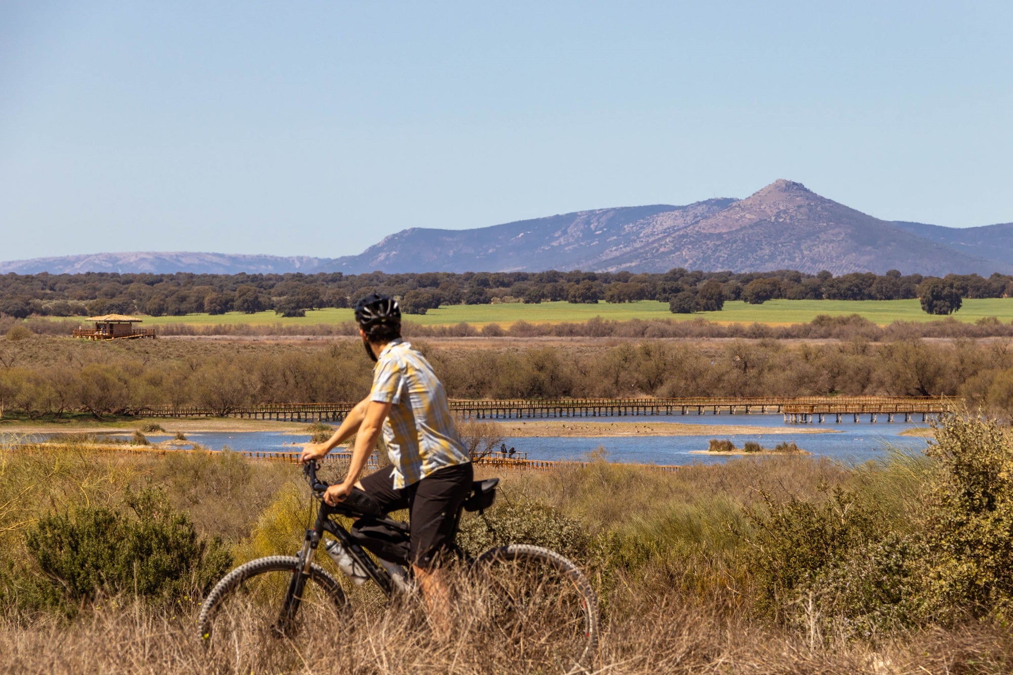 Ruta bici alredores Tablas de Daimiel apertura Tablas Daimiel con cerro