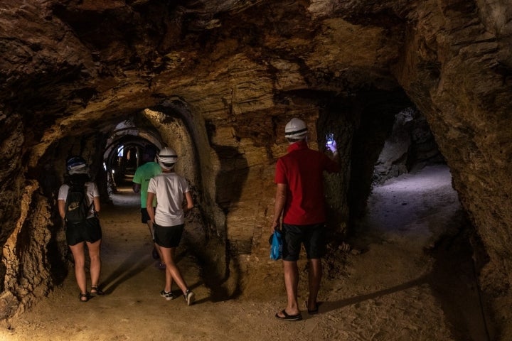 Cueva El Carrascal