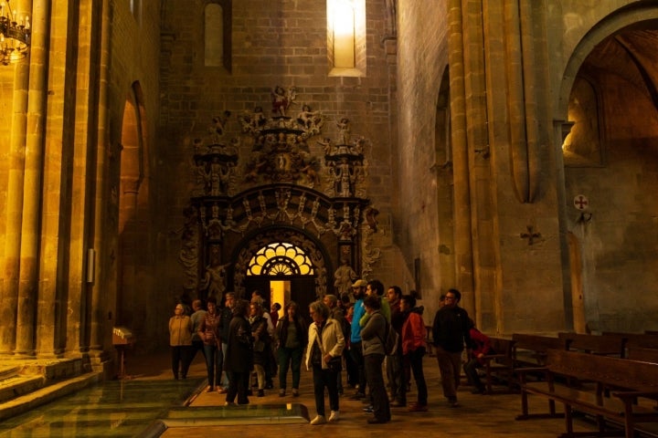 Ruta hayedo Peña Roya (Moncayo, Zgz) grupo en monasterio