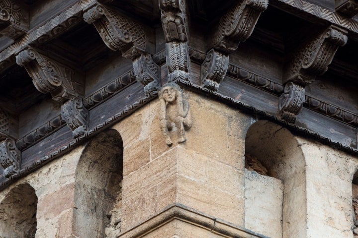 Ruta Maestrazgo Teruel La Iglesuela detalle mona