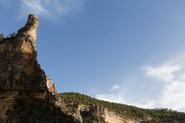 Rocas con formas curiosas en la ruta el nacimiento del río Pitarque