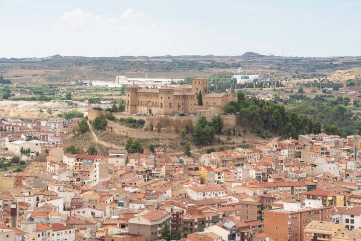 El imponente castillo de Alcañiz.
