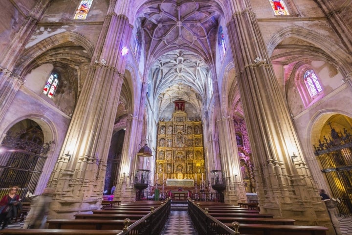 iglesia santa maria carmona