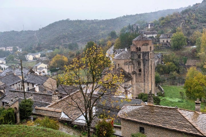 Santa María domina Santa Cruz.