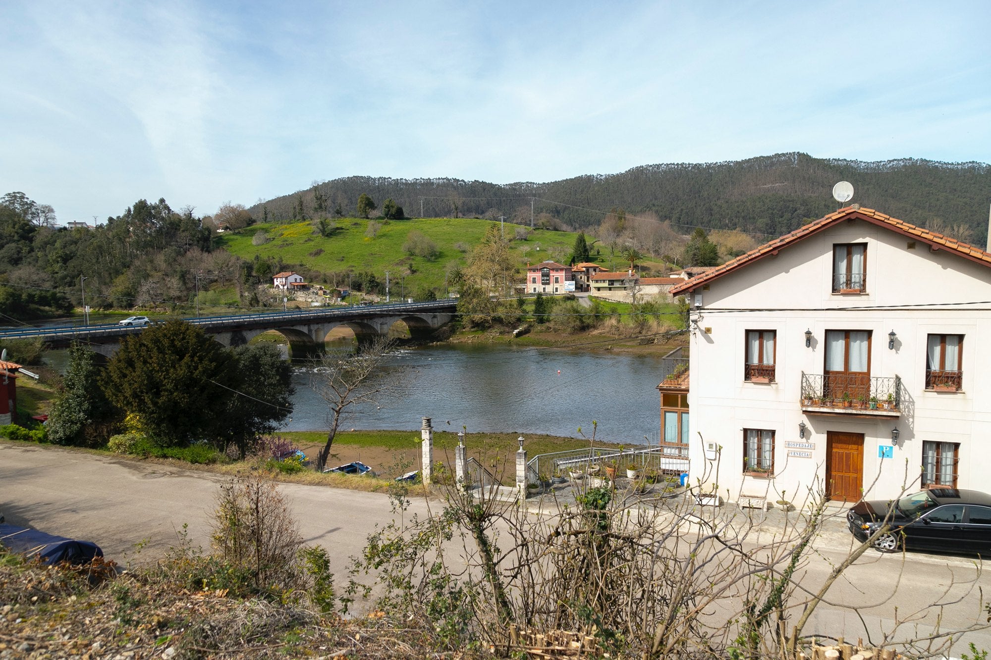 Desembocadura del río Nansa en la Tina Menor.