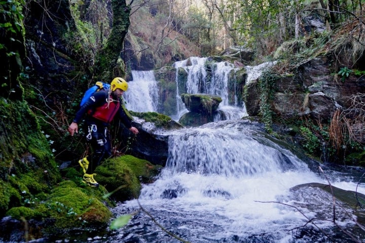 Ruta por los saltos de agua de río Frío.