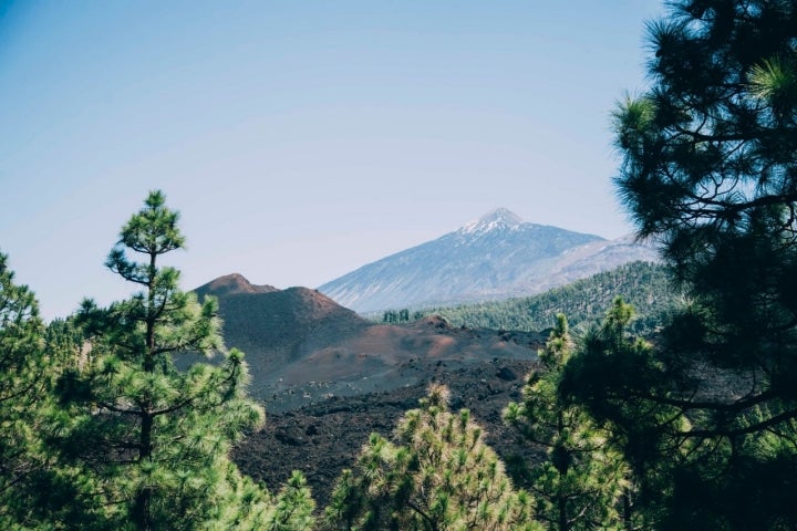 Probablemente este fue el volcán que Colón vio en erupción cuando pasó por la isla, como relataba Bartolomé de Las Casas.