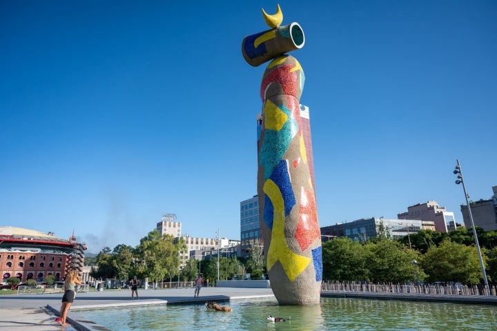 Ruta por la Barcelona olímpica Estatua colosal de Miró