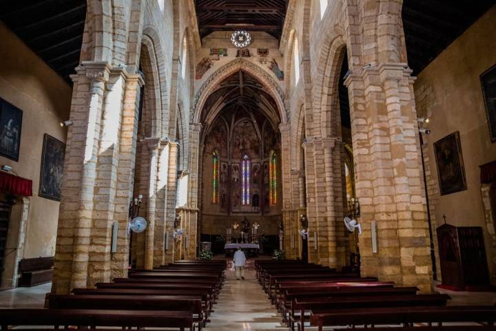 El interior de la Iglesia de San Lorenzo. Foto: John Silver. Shutterstock.