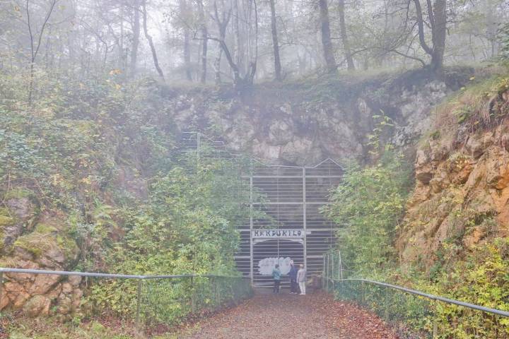 entrada a la cueva de mendukilo