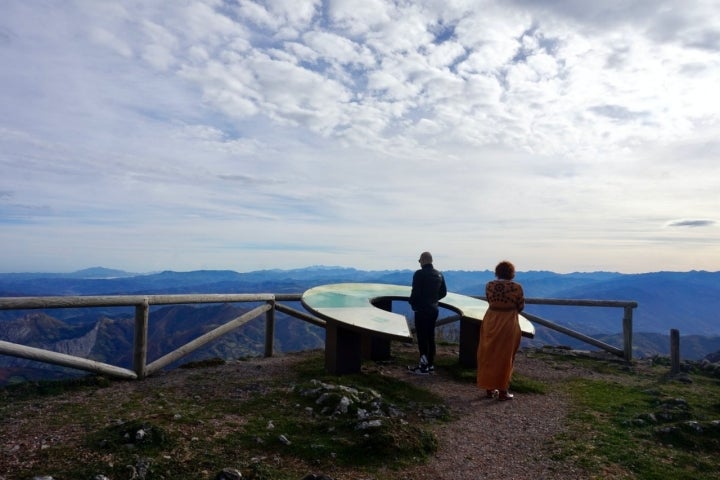 Mirador del Angliru en la Sierra del Aramo (Asturias).