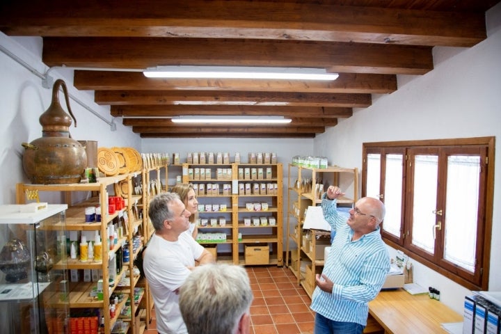 Foces de Lumbier y Arbayun: tienda de 'Josenea'