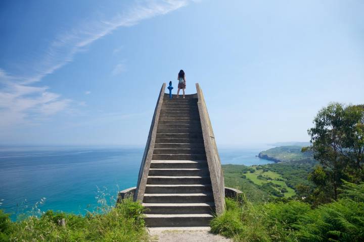 El mirador de la Boriza te pone la costa cántabra a tus pies. Foto: Shutterstock.