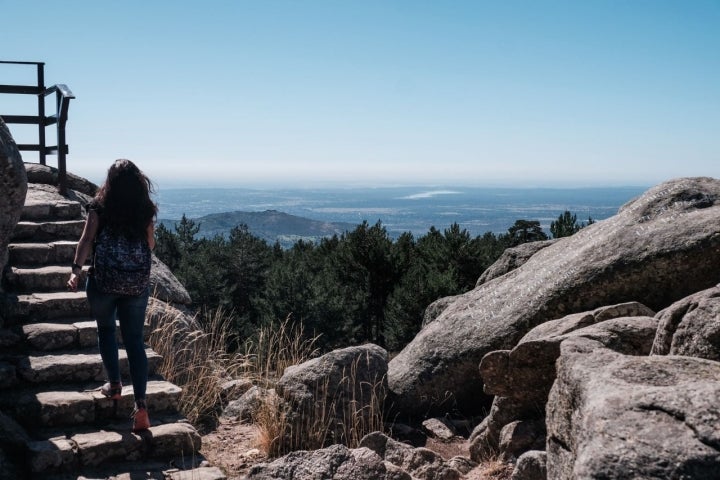 El Mirador de Vicente Aleixandre, dos zancadas para tener el valle a los pies.