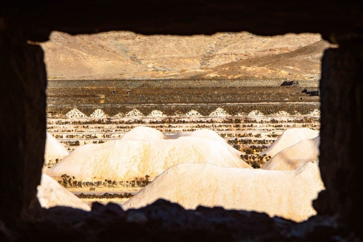Las salinas de Janubio son las más extensas de las islas Canarias.
