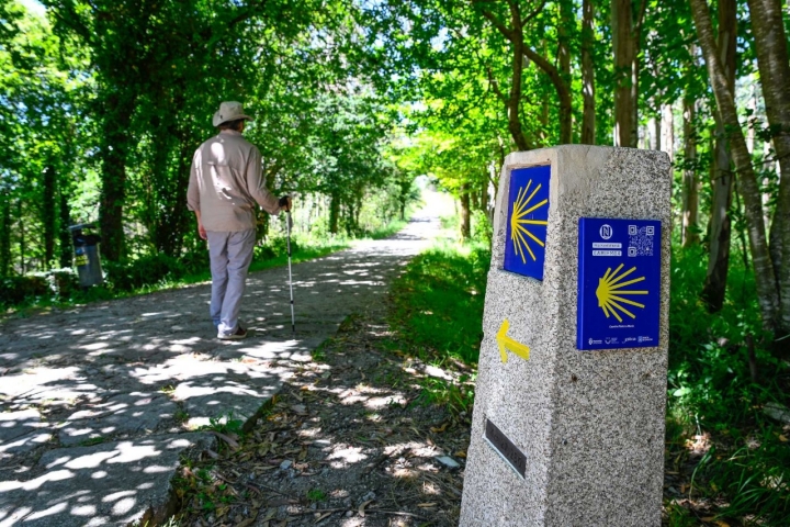 En Ponte Olveira el sendero se une al Camino de Santiago.