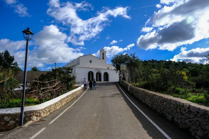 Vista desde la carretera de la iglesia de Sant Mateu.