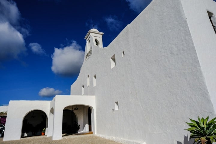 Vista de la iglesia de Sant Rafael.