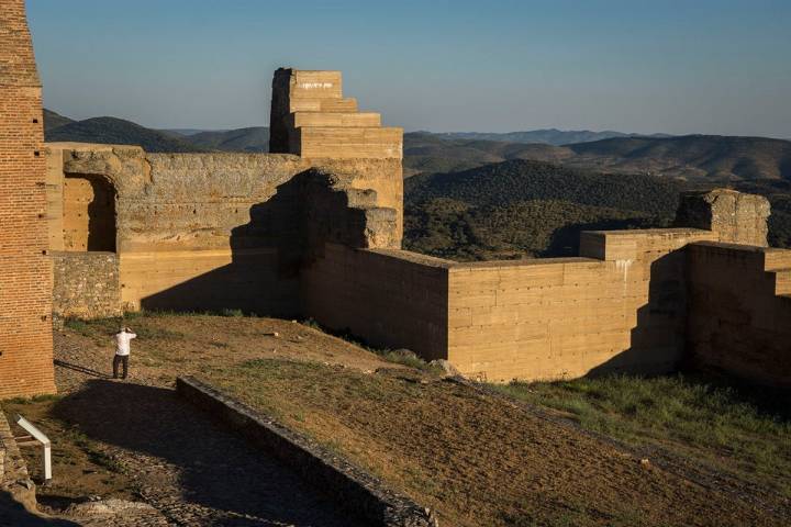 Desde la Alcazaba se puede divisar Llerena y los pueblos del alrededor.
