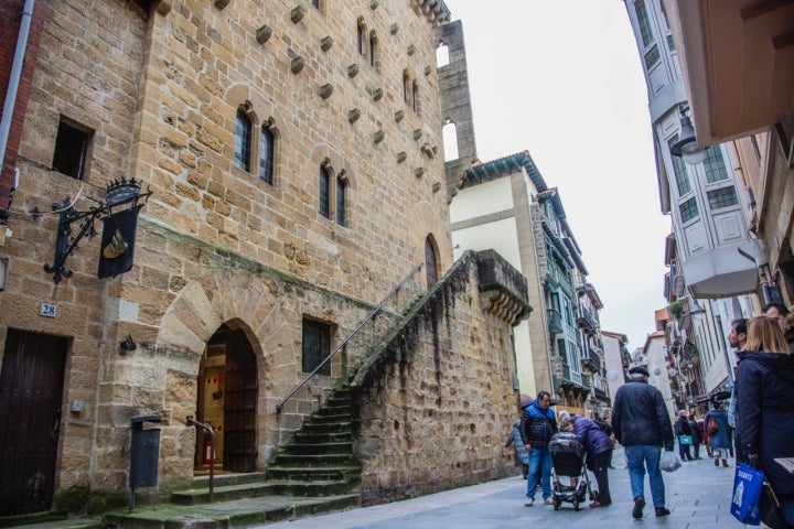 Urola Kosta: Torre Luzea de Zarautz