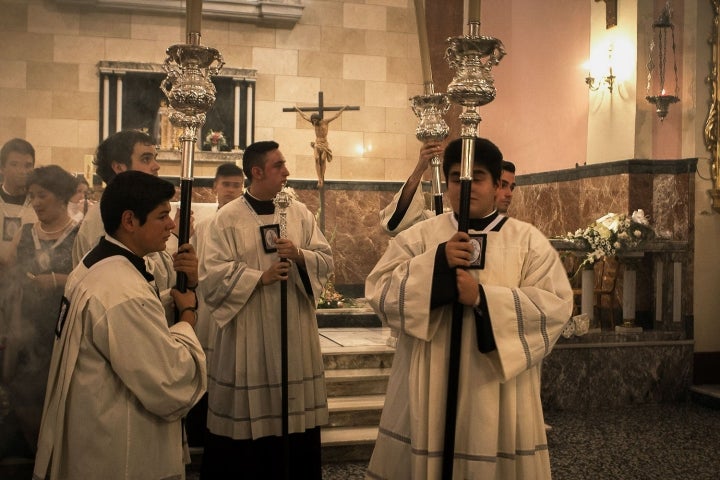 La religión, siempre presente. Verbena del Carmen. Foto: Manuel Ruiz Toribio.