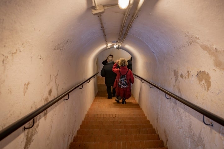 Interior del Bunker. Bajada de 15 metros por la entrada  principal