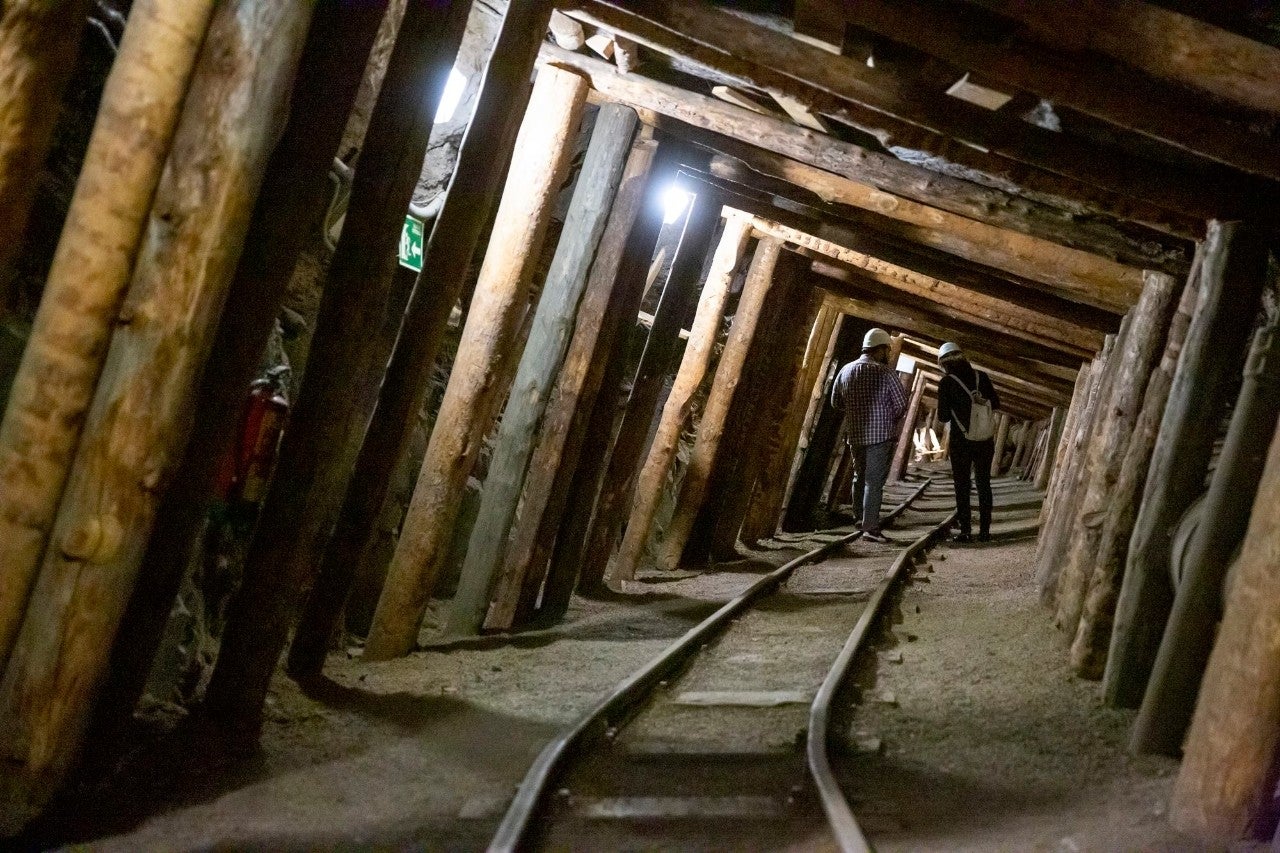 El paseo no es muy largo en longitud pero se sitúa a 100 metros de profundidad.