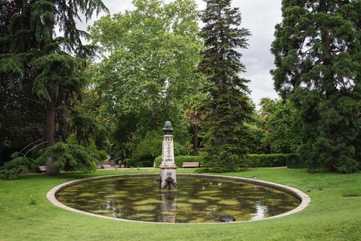 El estanque de Linneo en el Real Jardín Botánico de Madrid.