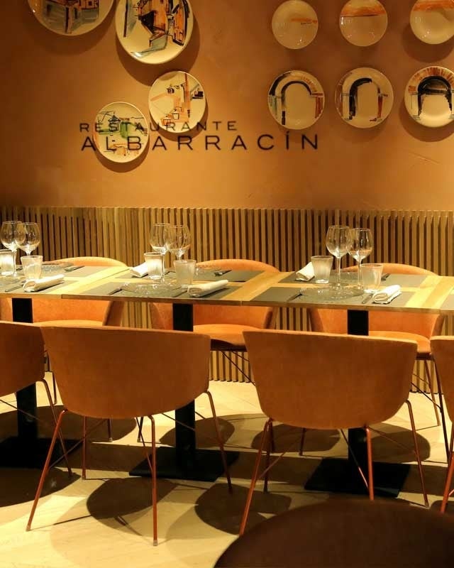 Escanea el QR de tu restaurante con Guía Repsol