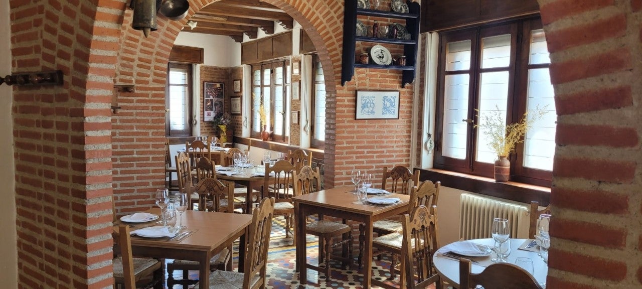 RESTAURANTE EL TRASHOGUERO