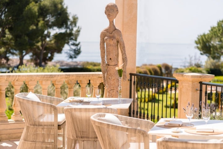 St. Regis Mardavall Hotel